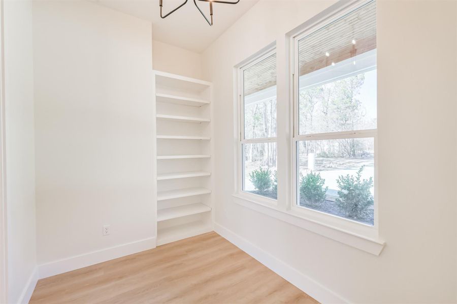 Spacious, unfurnished interior of a new home in , Dayton (Image 36).