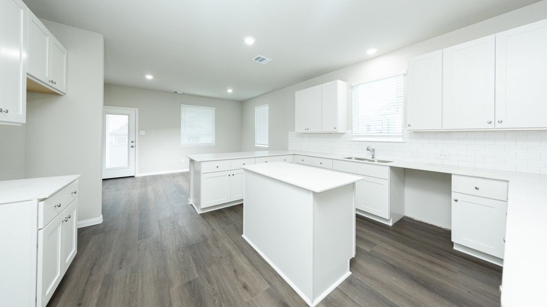 Kitchen to Dining Area Kitchen to Dining Area