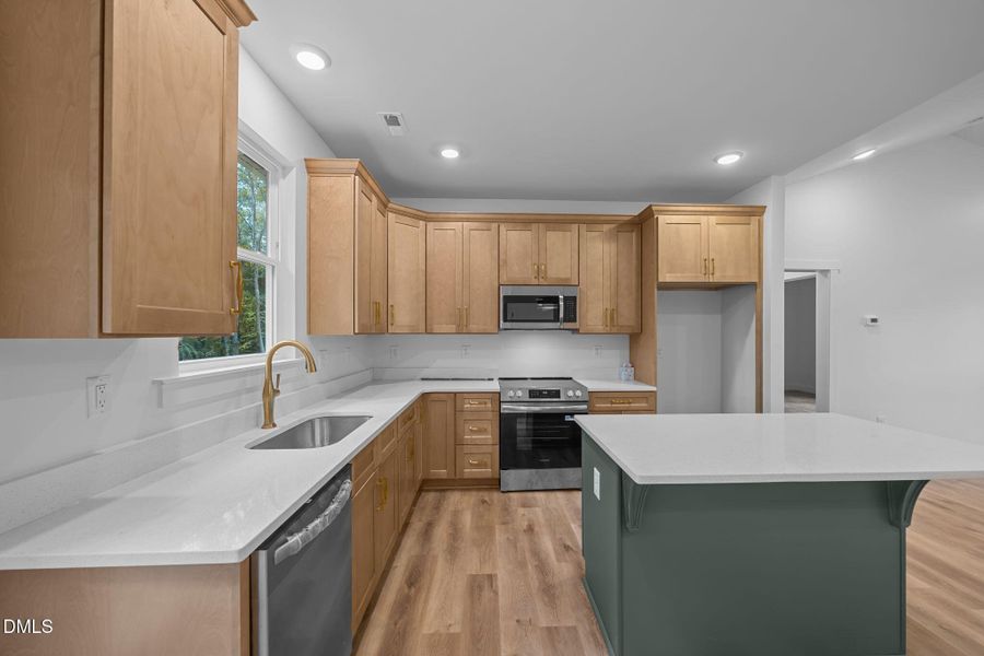 47-web-or-mls-IMG_3350 47-web-or-mls-IMG_3350