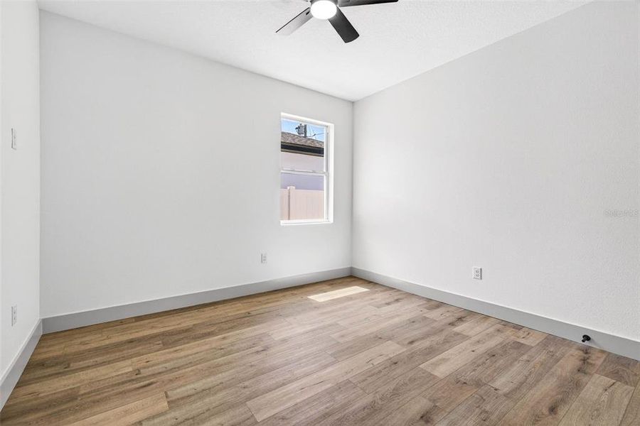 Spacious, unfurnished interior of a new home in , St. Petersburg (Image 25).