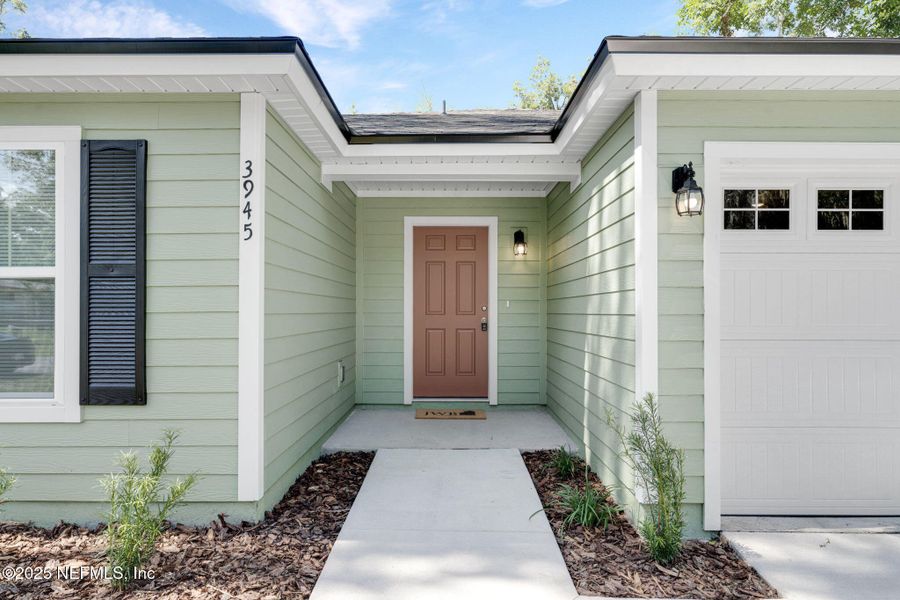 Exterior details and patio area of a home in , Jacksonville (Image 3). Exterior details and patio area of a home in , Jacksonville (Image 3).