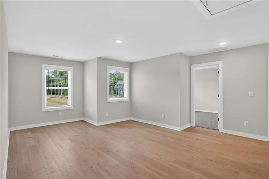Spacious, unfurnished interior of a new home in , Villa Rica (Image 31).