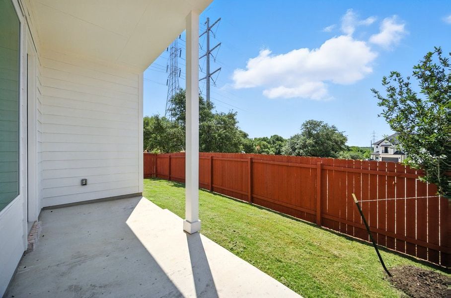Exterior details and patio area of a home in Foxfield, Austin (Image 4).