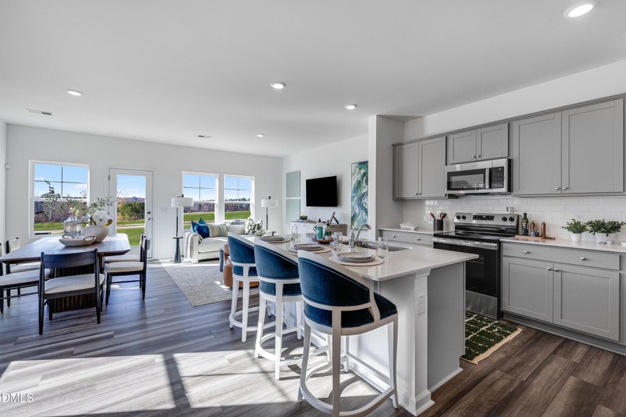 SUN_CaitlinCrossing_Pic_130Florida-17 SUN_CaitlinCrossing_Pic_130Florida-17