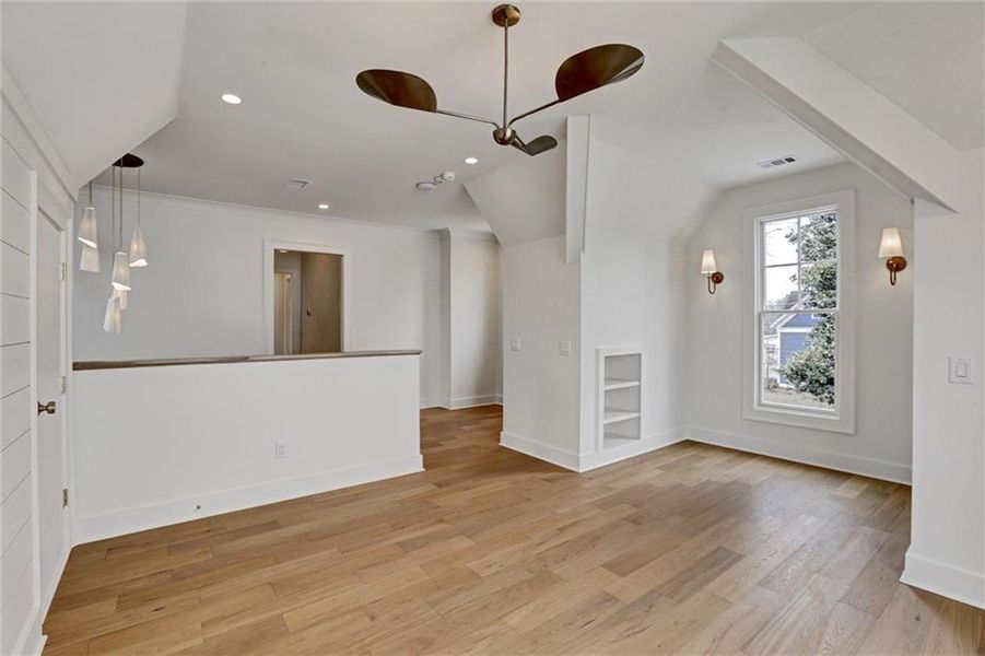 Spacious, unfurnished interior of a new home in , Gainesville (Image 38).