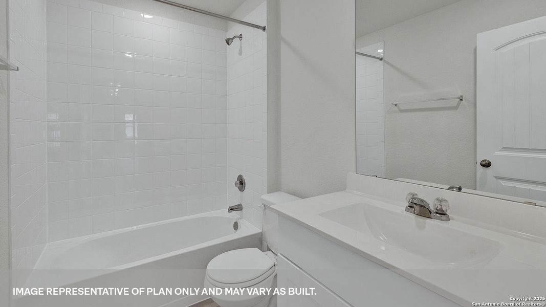 Furnished interior view inside a new home in Arroyo Ranch, Seguin (Image 7).