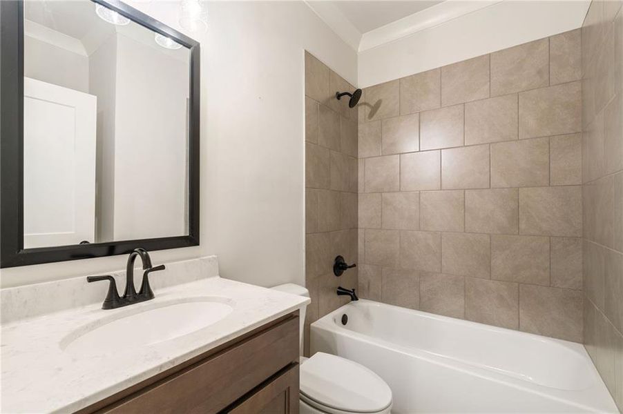 Furnished interior view inside a new home in Alcovy Station, Covington (Image 10).