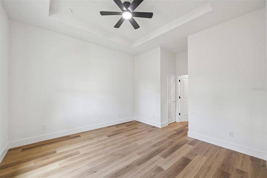 Spacious, unfurnished interior of a new home in , North Port (Image 21).