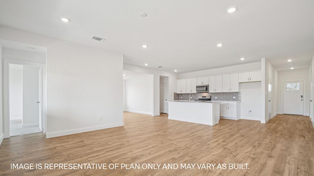 Representative unfurnished interior of a home built from the The Westley by D.R. Horton in Railhead, Cedar Creek (Image 10).