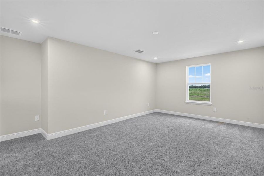 Spacious, unfurnished interior of a new home in Crosswind Ranch, Parrish (Image 18). Spacious, unfurnished interior of a new home in Crosswind Ranch, Parrish (Image 18).