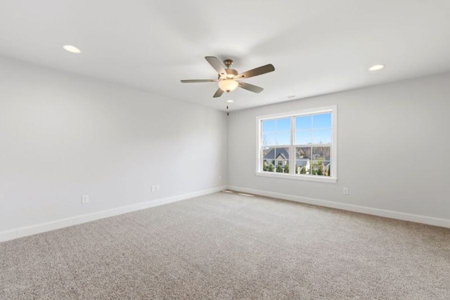 Spacious, unfurnished interior of a new home in Weybridge, Burlington (Image 66).