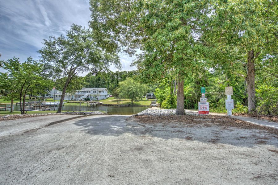 Natural landscape and outdoor views near  in Summerton (Image 45).