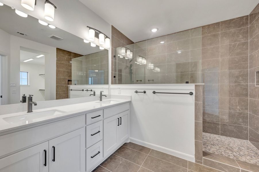 Furnished interior view inside a new home in Ridgeline Towns, McKinney (Image 6). Furnished interior view inside a new home in Ridgeline Towns, McKinney (Image 6).