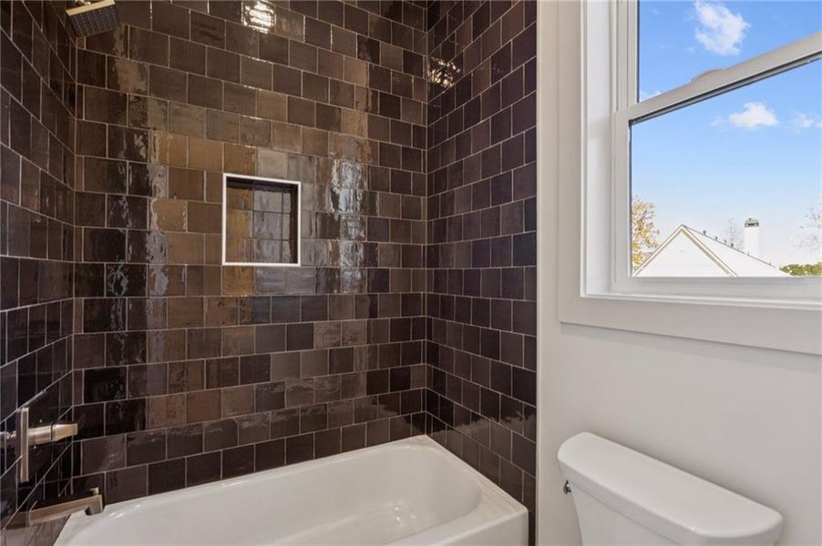 Image 28 of a home in .