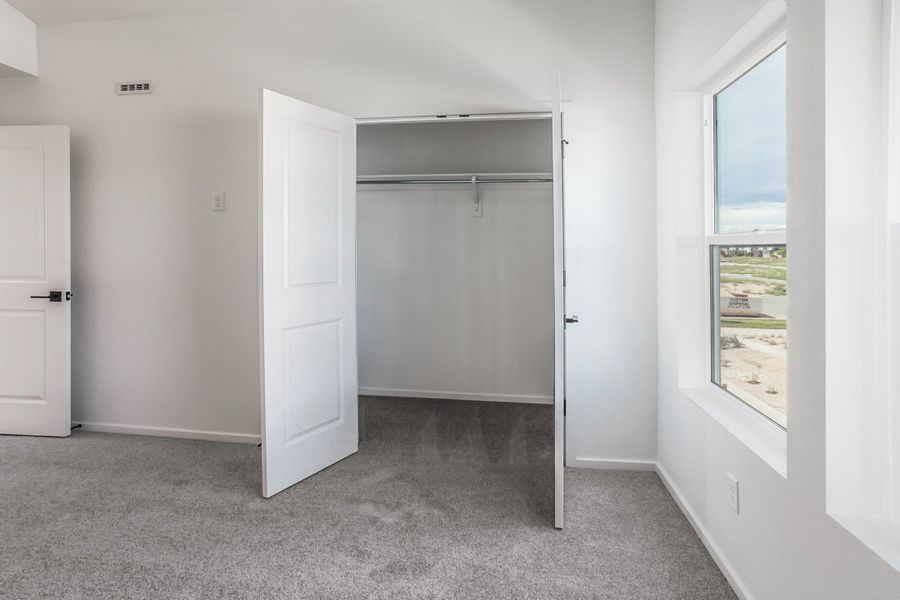 Spacious, unfurnished interior of a new home in Bloom, Fort Collins (Image 27).