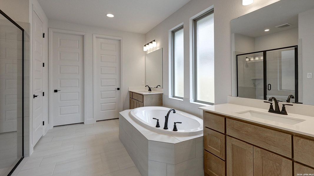 Furnished interior view inside a new home in Haby Hill, San Antonio (Image 6).