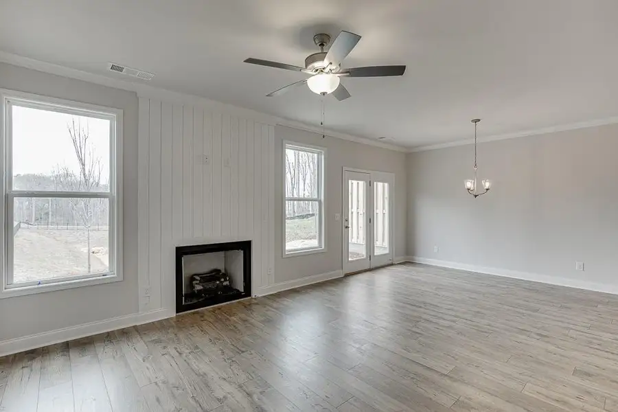Spacious, unfurnished interior of a new home in , Sugar Hill (Image 19).