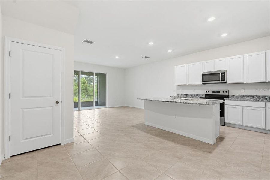 Furnished interior view inside a new home in , Wimauma (Image 6).
