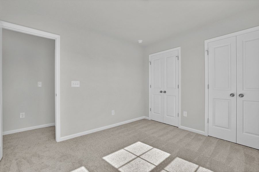 Spacious, unfurnished interior of a new home in River Tide Farms, Bolivia (Image 23).