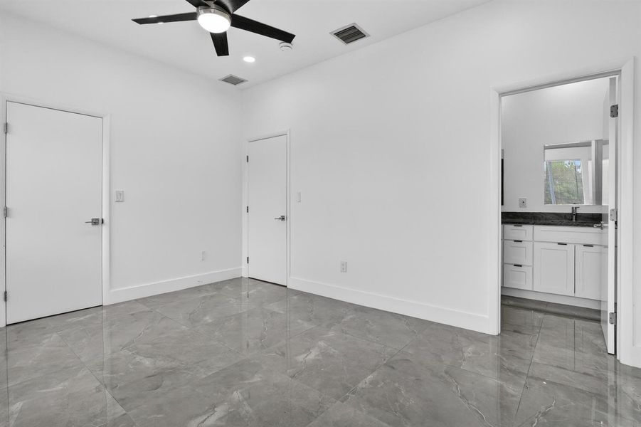 655_property-16