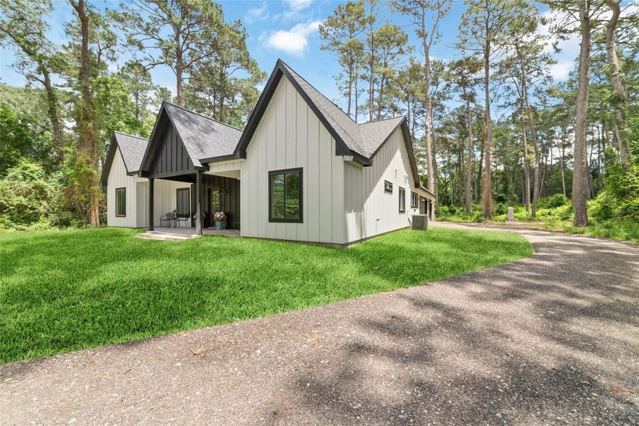 Image 15 of a home in . Image 15 of a home in .