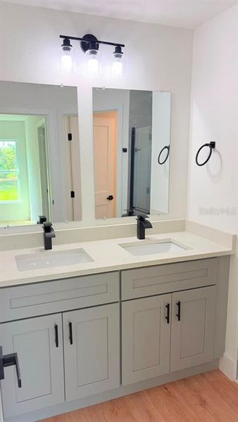 Furnished interior view inside a new home in , Ocklawaha (Image 9).