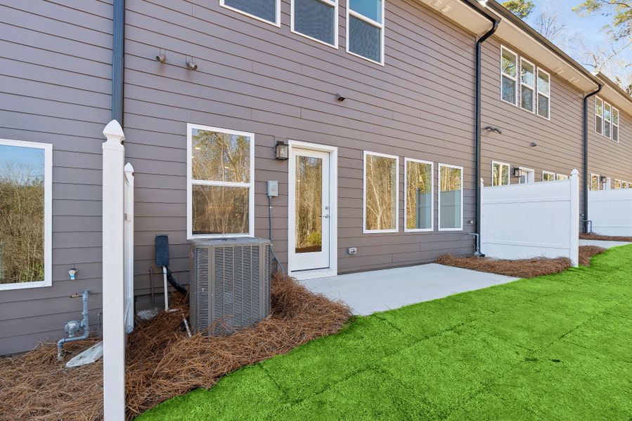 Exterior details and patio area of a home in Grandview Terrace, Canton (Image 3).