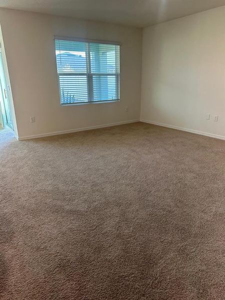 Spacious, unfurnished interior of a new home in Deer Run, Davenport (Image 11). Spacious, unfurnished interior of a new home in Deer Run, Davenport (Image 11).