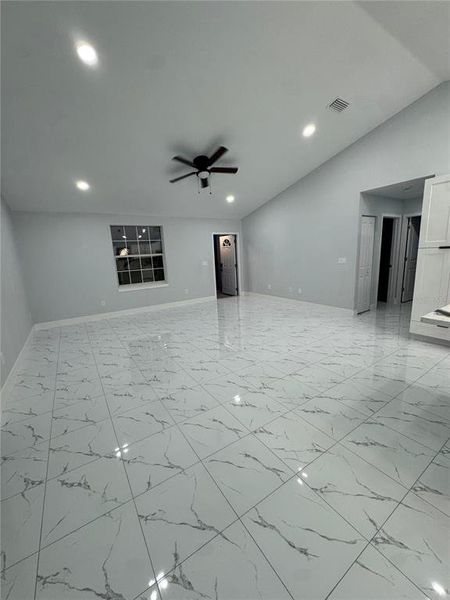 Spacious, unfurnished interior of a new home in , Avon Park (Image 11).