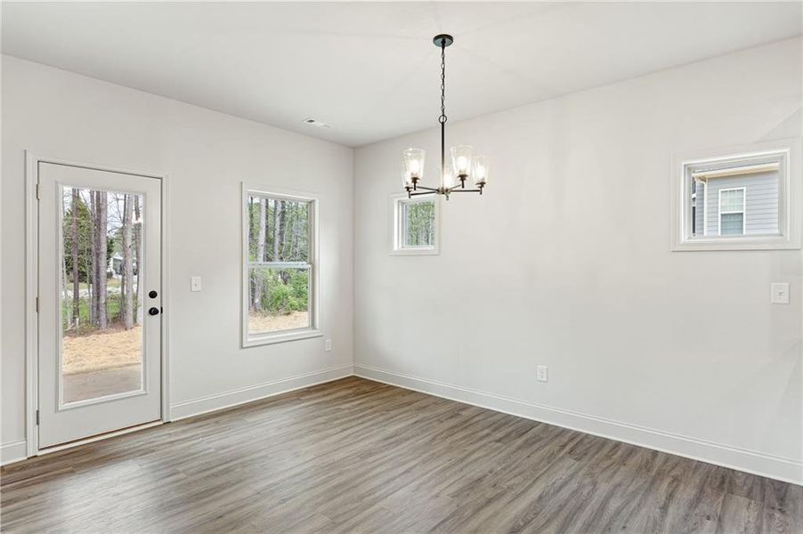 Spacious, unfurnished interior of a new home in , Dallas (Image 31).