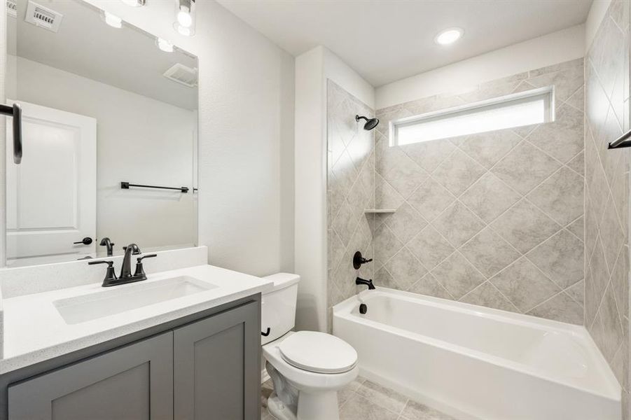 Furnished interior view inside a new home in The Oaks, Red Oak (Image 16). Furnished interior view inside a new home in The Oaks, Red Oak (Image 16).