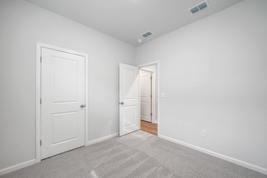 Spacious, unfurnished interior of a new home in Grand Arbor, Blythewood (Image 13).