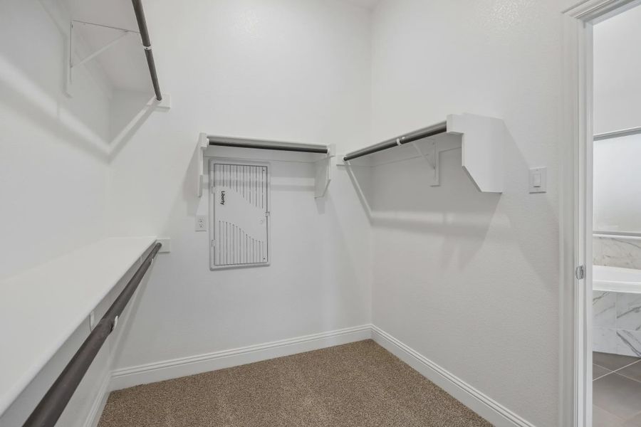 Spacious, unfurnished interior of a new home in Silo Mills, Joshua (Image 18). Spacious, unfurnished interior of a new home in Silo Mills, Joshua (Image 18).