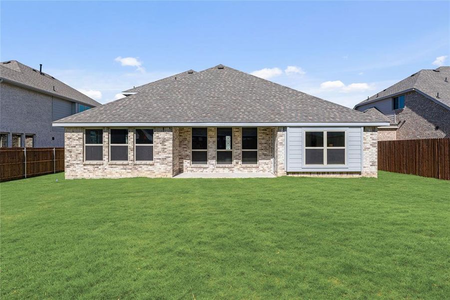 Exterior details and patio area of a home in Maplewood, Glenn Heights (Image 26). Exterior details and patio area of a home in Maplewood, Glenn Heights (Image 26).