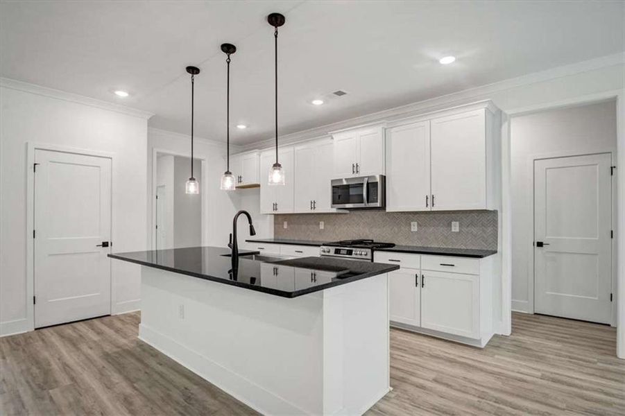 Furnished interior view inside a new home in Tuscany Hills, Douglasville (Image 5).