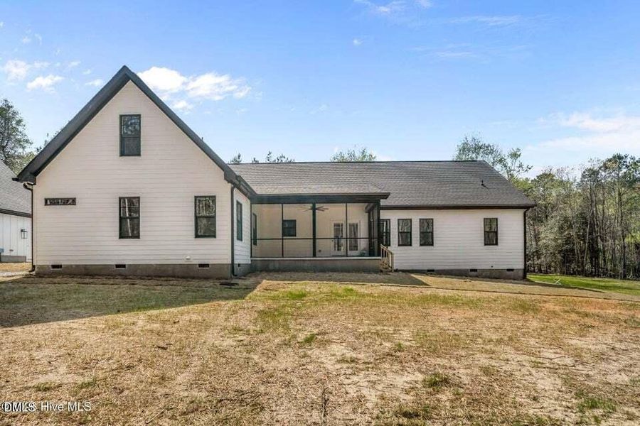 355 Shaw Rd 355 Shaw Rd