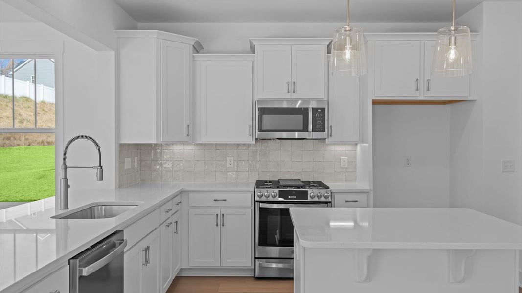 Furnished interior view inside a new home in Fox Hollow, Spartanburg (Image 13).