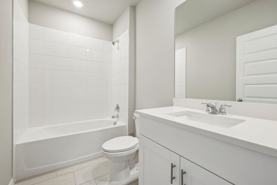 Spacious, unfurnished interior of a new home in Hampton Park - Classic Series, Vero Beach (Image 29).