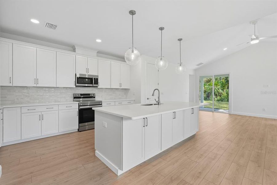 Furnished interior view inside a new home in Palm Coast Homes, Palm Coast (Image 8).