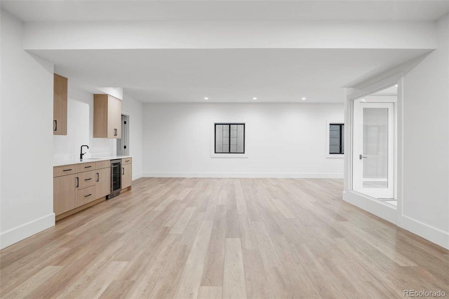 Spacious, unfurnished interior of a new home in , Denver (Image 22).
