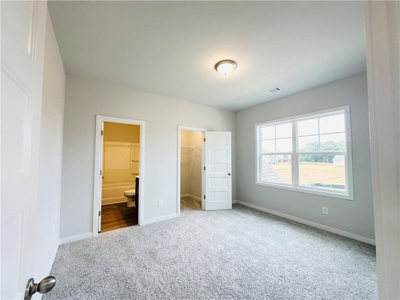 Spacious, unfurnished interior of a new home in Summerlin, Winder (Image 49).