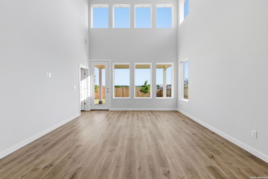 Spacious, unfurnished interior of a new home in Talley Fields, San Antonio (Image 28).