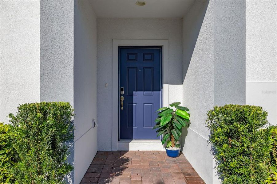 Exterior details and patio area of a home in , Davenport (Image 21).