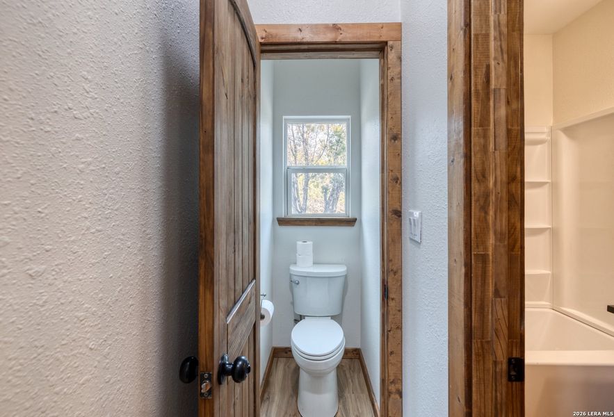 Furnished interior view inside a new home in , Uvalde (Image 4).