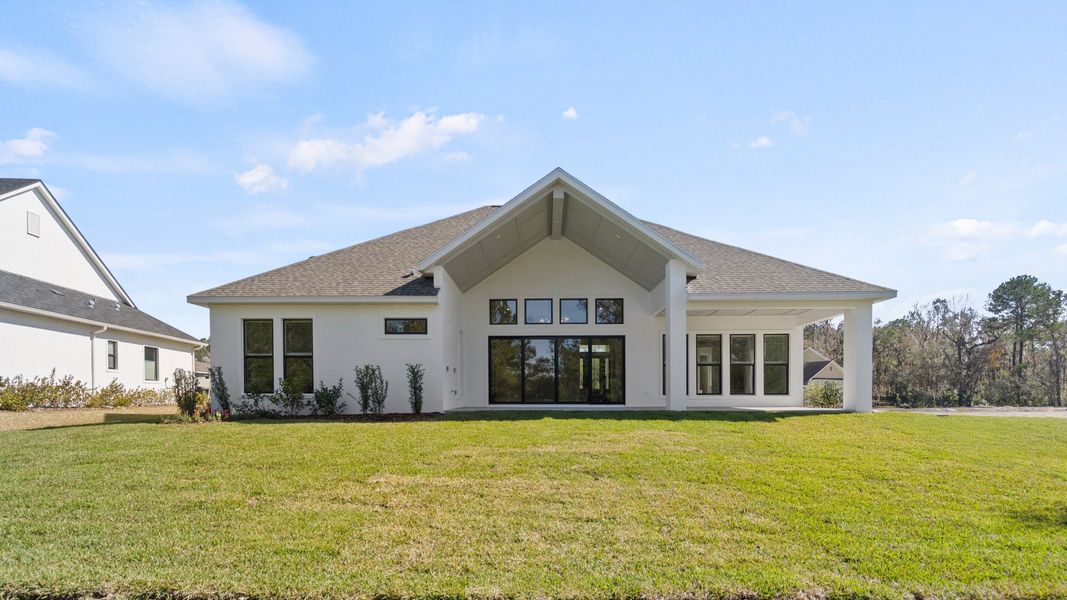 Exterior details and patio area of a home in Southern Hills, Brooksville (Image 2). Exterior details and patio area of a home in Southern Hills, Brooksville (Image 2).