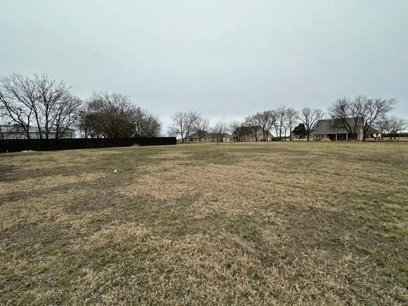 Natural landscape and outdoor views near Fannin Ranch in Leonard (Image 16).