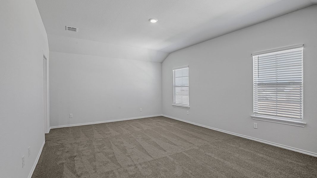 Spacious, unfurnished interior of a new home in Springhill South, Boyd (Image 18).