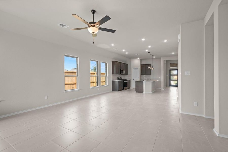 Spacious, unfurnished interior of a new home in Escondido, Magnolia (Image 25). Spacious, unfurnished interior of a new home in Escondido, Magnolia (Image 25).