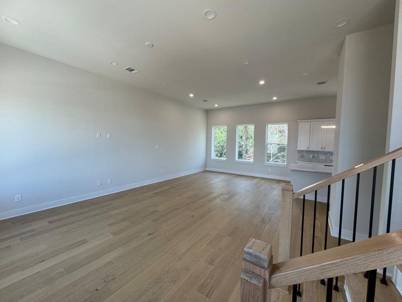 Spacious, unfurnished interior of a new home in , Houston (Image 34).