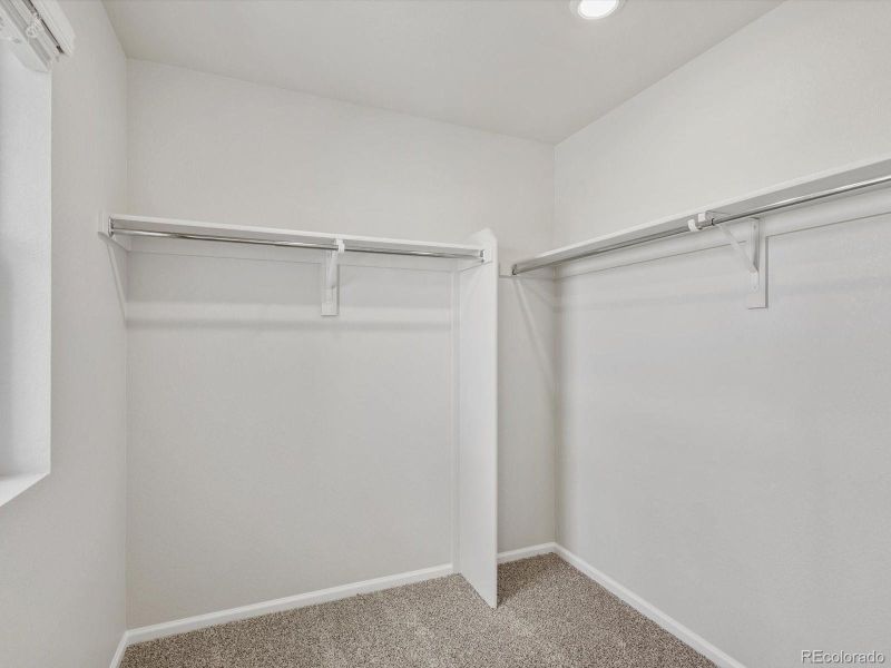 Spacious, unfurnished interior of a new home in Horizon Uptown: The Mountain Collection, Aurora (Image 14). Spacious, unfurnished interior of a new home in Horizon Uptown: The Mountain Collection, Aurora (Image 14).